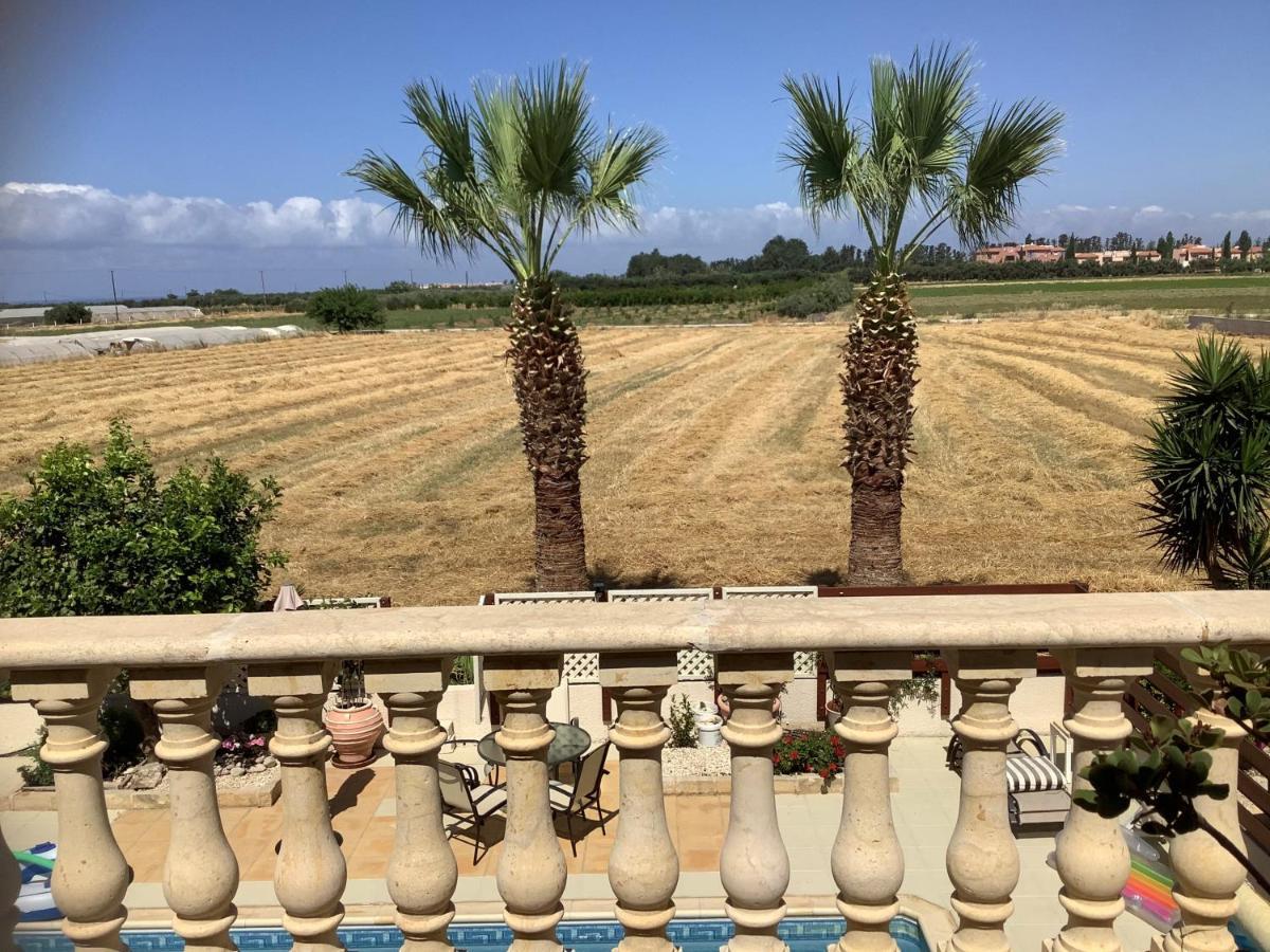 Quality Villa With Pool In Superb Location In Paphos Мандрія Екстер'єр фото