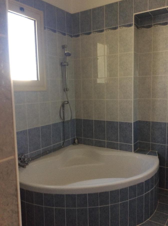 Quality Villa With Pool In Superb Location In Paphos Мандрія Екстер'єр фото